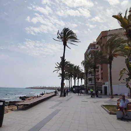 Gumersindo Seaside Apartment